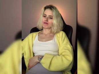 Asya_ webcam model stream image