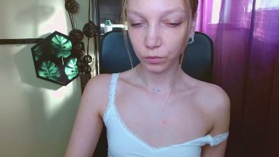 kiss_Emilly webcam model stream image