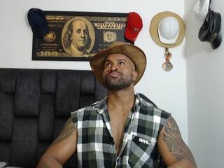 Blade Strong webcam model stream image