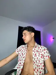 Benjamin_Buster webcam model stream image