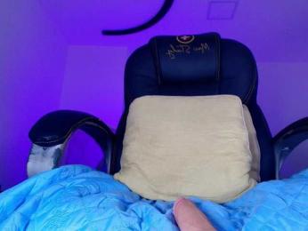 naomi-k webcam bongacams model stream image