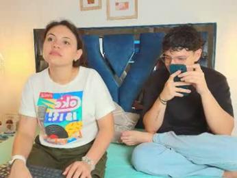 zoe_and_dylan_ webcam model stream image