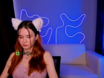 angie_foxy webcam model stream image