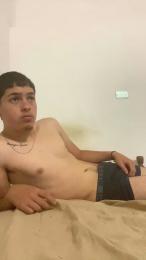 Perroroo webcam model stream image