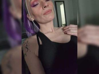 TinyTemptressChanel webcam bongacams model stream image