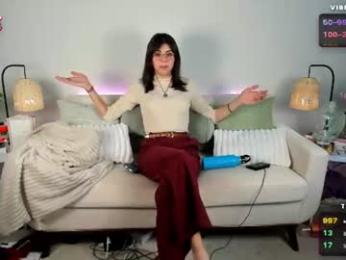 itschloelaurent webcam model stream image