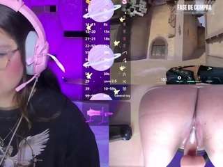 triannab webcam model stream image