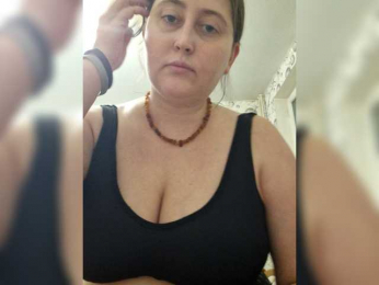 Milla-lovee webcam model stream image