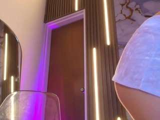 pleasure-vibes1 webcam model stream image