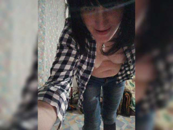 Xo4y-SeXa webcam bongacams model stream image