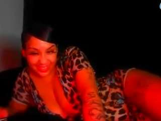 missprettything webcam model stream image