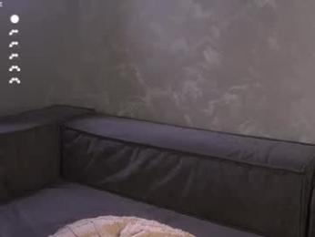 viviangood webcam model stream image