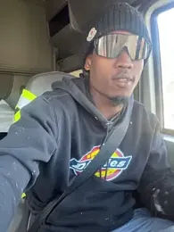 Sir-Tucker webcam model stream image