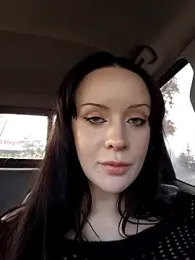 EVILYN webcam stripchat model stream image