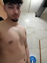 emir343475 webcam stripchat model stream image