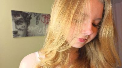HolleyGeyman webcam cam4 model stream image