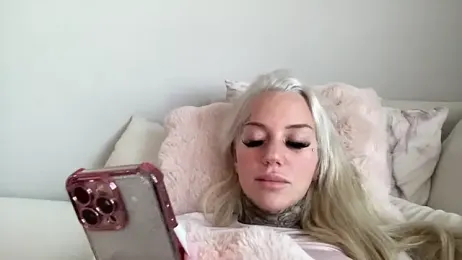 paulinaalatalo webcam stripchat model stream image