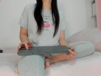 hiddendana webcam model stream image