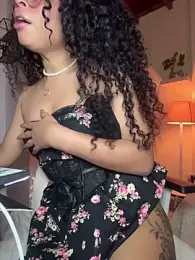 GabriSaenz webcam model stream image