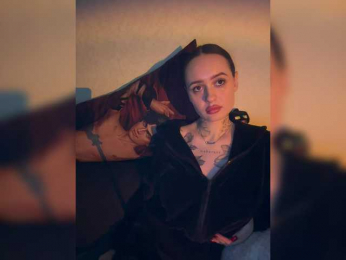 Italianka webcam model stream image