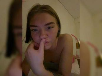 LisaaaAlisa webcam model stream image