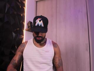 Ostin Daniels webcam model stream image
