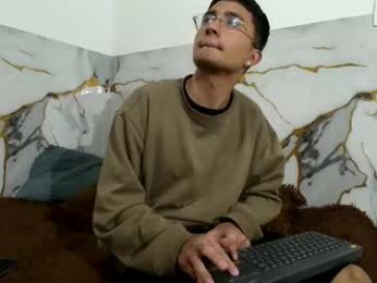 saraandthomas webcam model stream image