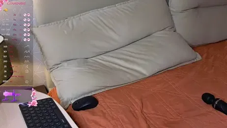 brightrays___ webcam stripchat model stream image