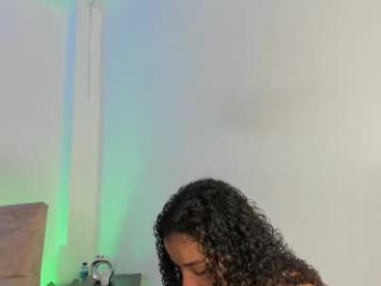 liza_starts webcam chaturbate model stream image