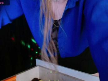 xNiMFAMANKAx webcam bongacams model stream image