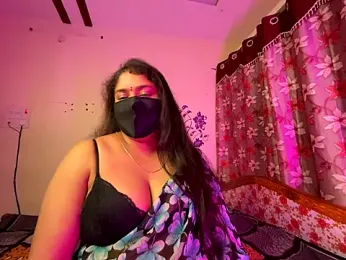 LouleyRanii webcam model stream image