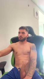 Tumach22 webcam cam4 model stream image