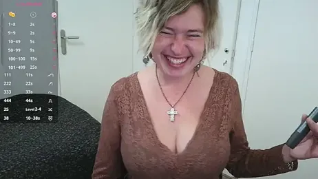 cumfun webcam stripchat model stream image