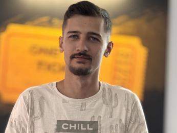 HayesNova webcam model stream image