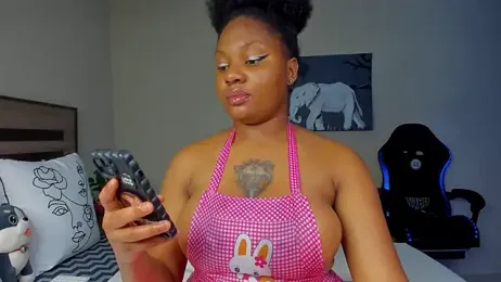 Renee-18 webcam model stream image