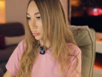 _lovly webcam model stream image