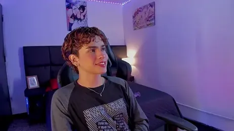 Aiiden_15 webcam model stream image