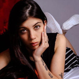 paula2222 webcam model stream image