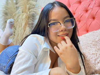 MiaDilucass webcam model stream image