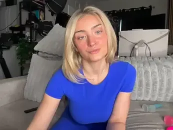 meggsworld webcam stripchat model stream image