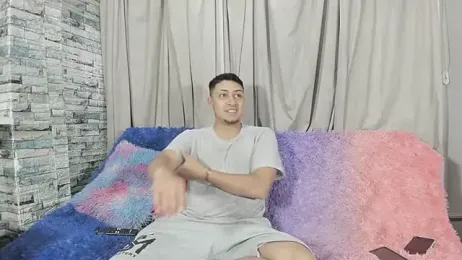 NoahAndBunny webcam model stream image