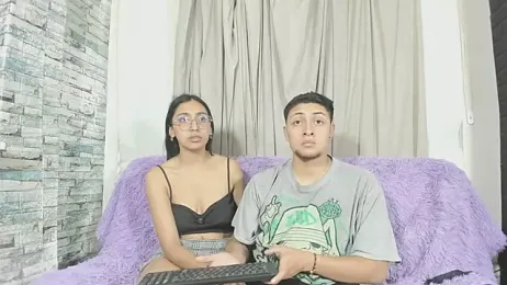 NoahAndBunny webcam model stream image