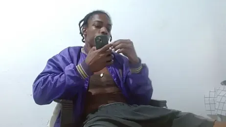 Larry-n-clouds webcam model stream image