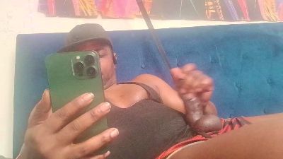 Tonypole83 webcam model stream image