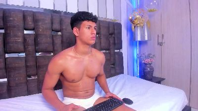 DomenicoRey webcam cam4 model stream image