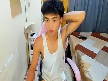 Midnight_snack webcam model stream image