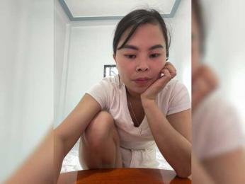 Lilybelle-88 webcam bongacams model stream image