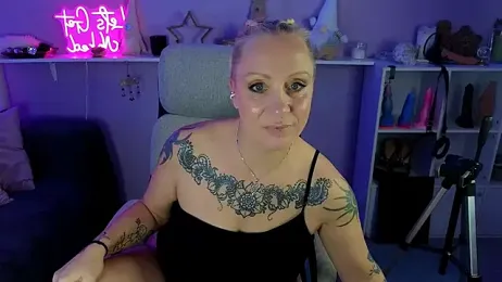 JaninaSecrets_ webcam model stream image