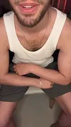 2HARDKURT webcam model stream image