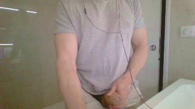 queue22 webcam model stream image